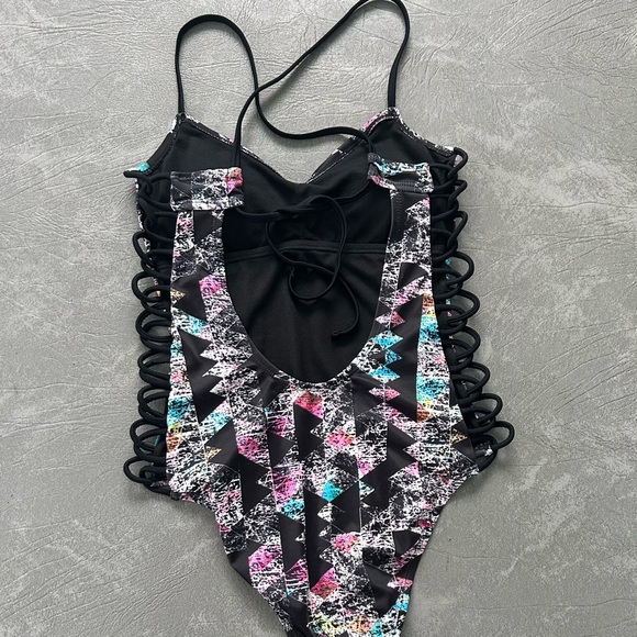 Hula Honey One Piece Swimsuit - Picture 4 of 6